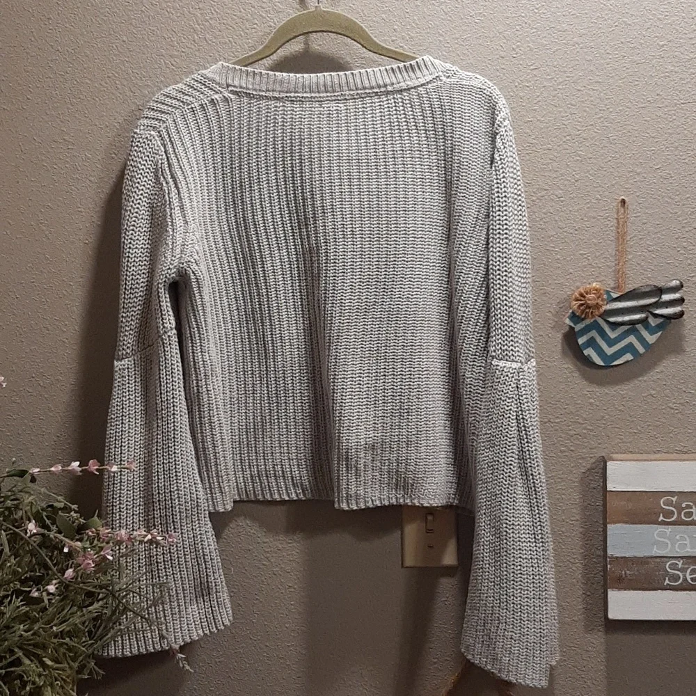 Free People Oversized Crop Sweater Size Medium Light Gray